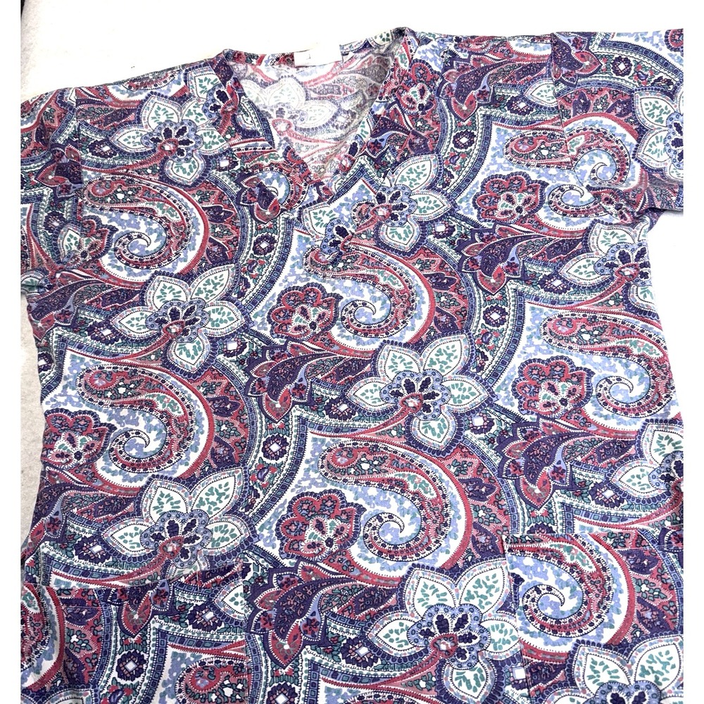 El Monte Uniforms Scrub Top Women Small Paisley Floral V-Neck Medical Nurse
